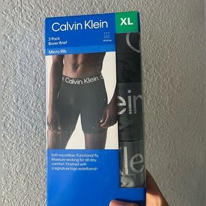 Calvin Klein Men’s 3 pack of Micro Rib Boxer Briefs size XL
NWT